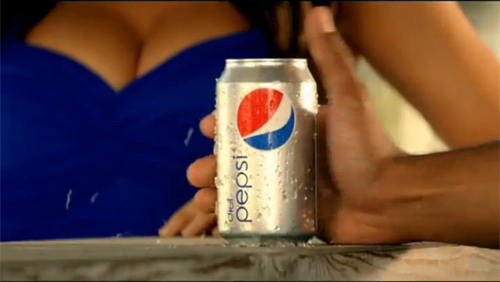 Pepsi-igen a mellekre